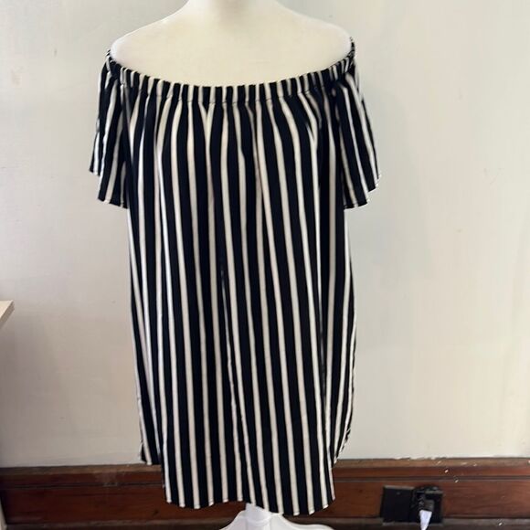 French Connection black cream striped off the shoulder dress Size M New - Picture 1 of 10